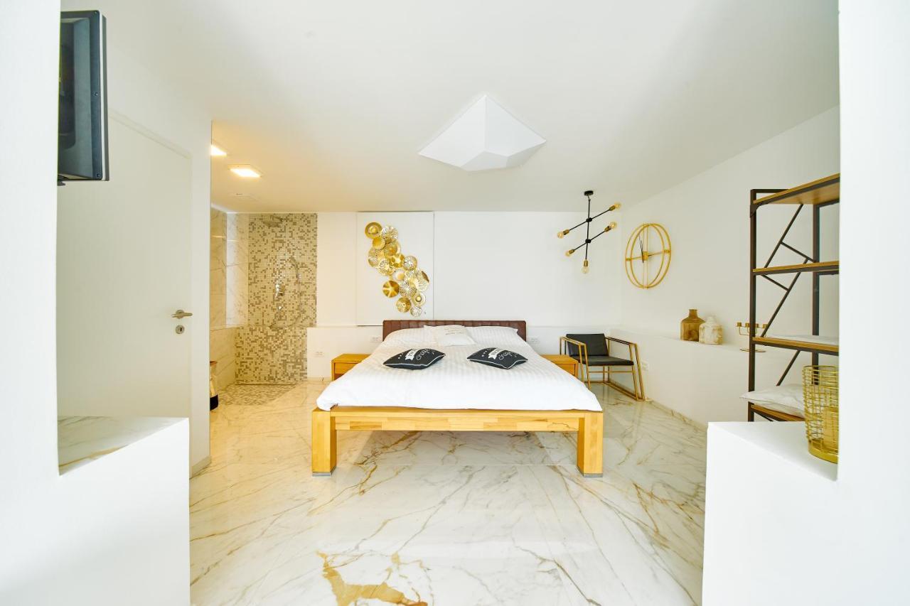 Gallery Luxury Suites & Rooms Split Exteriör bild